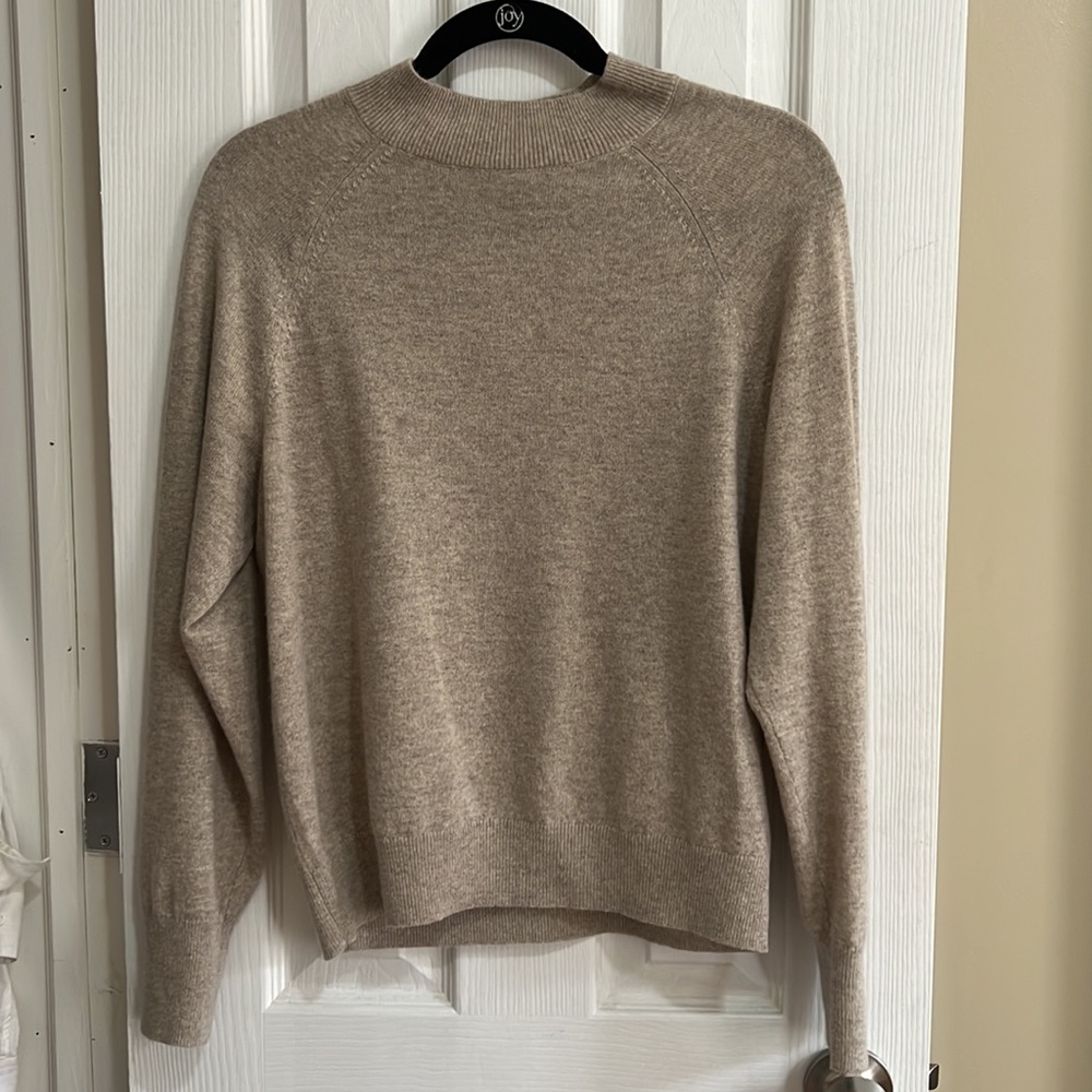 Everlane mock neck cashmere sweater like new!